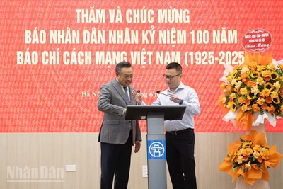 Các cơ quan, đơn vị đến thăm và chúc mừng Báo Nhân Dân nhân kỷ niệm 100 năm Báo chí cách mạng Việt Nam