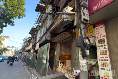 Thành ủy Hà Nội yêu cầu cấp ủy, chính quyền các phường hoàn thành sớm nhất công tác giải phóng mặt bằng đoạn Hoàng Cầu–Voi Phục, phục vụ dự án đường Vành đai 1.