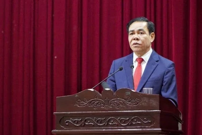 Đồng chí Võ Trọng Hải, Chủ tịch Ủy ban nhân dân tỉnh Nghệ An phát biểu nhận nhiệm vụ.