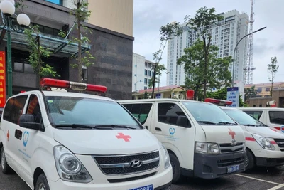 Dàn xe cứu thương của Bệnh viện đa khoa Bắc Ninh số 1.