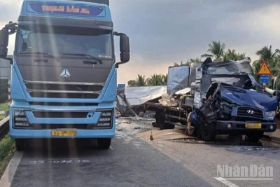 Một vụ tai nạn giao thông trên cao tốc Trung Lương-Mỹ Thuận.