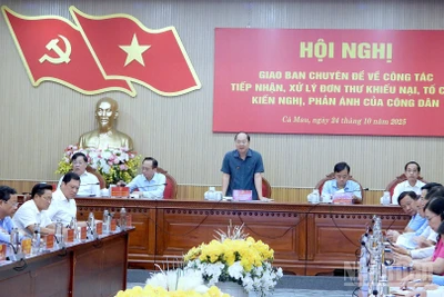 Hội nghị giao ban công tác tiếp nhận, xử lý đơn thư khiếu nại, tố cáo, phản ảnh, kiến nghị của công dân tại Cà Mau vào sáng 24/10.