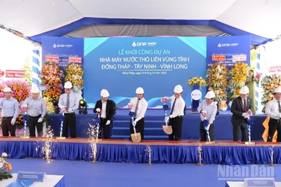 Nghi thức khởi công dự án Nhà máy nước thô liên vùng tỉnh Đồng Tháp-Tây Ninh-Vĩnh Long.