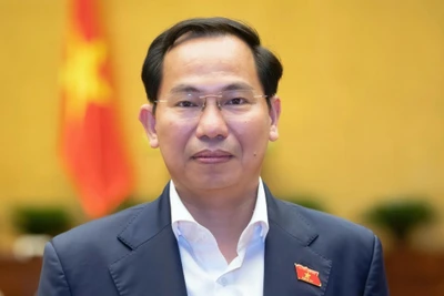 Ông Lê Quang Mạnh được điều động, bổ nhiệm giữ chức Phó Chủ nhiệm Thường trực Văn phòng Quốc hội; phân công chỉ đạo, điều hành hoạt động của Văn phòng Quốc hội.