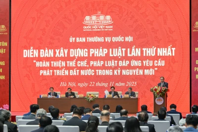 Quang cảnh Diễn đàn xây dựng pháp luật lần thứ nhất. (Ảnh: DUY LINH)