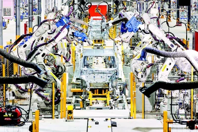 Hơn 18.000 xe ô-tô điện đã được sản xuất tại nhà máy sản xuất ô-tô điện VinFast (Vũng Áng).