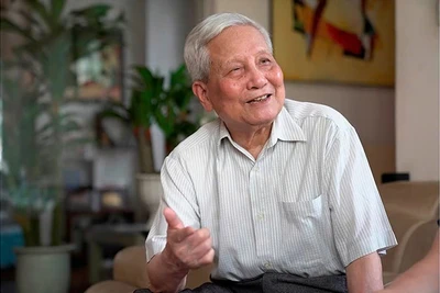 Nhà báo Hà Đăng. (Ảnh: HOÀNG NHƯỠNG)