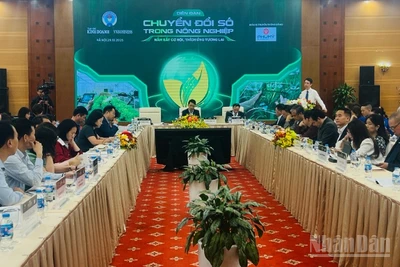 Toàn cảnh Diễn đàn “Chuyển đổi số trong nông nghiệp: Nắm bắt cơ hội, thích ứng tương lai”. 
