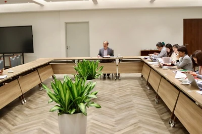 Quang cảnh buổi làm việc.