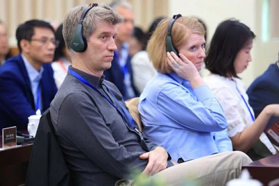 Các đại biểu tham dự hội thảo. 