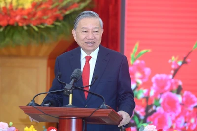 Tổng Bí thư Tô Lâm phát biểu tại buổi gặp mặt, chúc Tết cán bộ, công chức, người lao động Văn phòng Trung ương Đảng. (Ảnh: ĐĂNG KHOA)