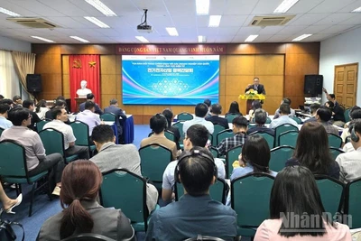 Tọa đàm “Đối thoại chính sách với các doanh nghiệp Hàn Quốc trong lĩnh vực điện tử”.