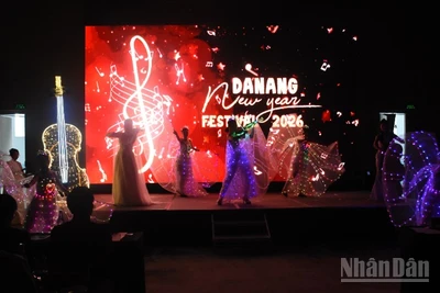 Nhiều hoạt động được tổ chức phục vụ người dân, du khách trong Lễ hội Chào năm mới 2026. (Ảnh: ANH ĐÀO)