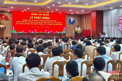 Quang cảnh Lễ phát động phong trào thi đua tại Cà mau vào chiều 21/7.