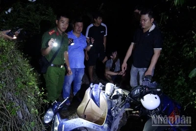 Hiện trường bắt đối tượng Lê Minh Thuận. (Ảnh: Duy Phương)