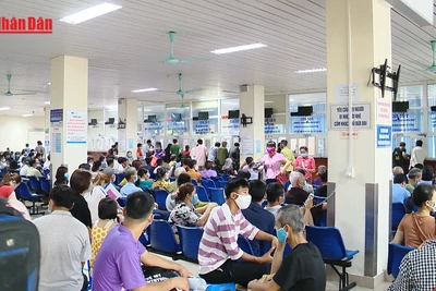 [Video] Xây dựng gói dịch vụ y tế cơ bản miễn phí, hướng tới từng bước miễn viện phí