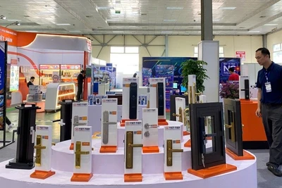 Khu vực trưng bày một số sản phẩm công nghiệp chủ lực của thành phố Hà Nội.