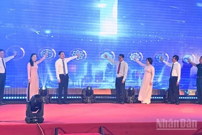 Nghi thức Lễ phát động Tuần lễ Khoa học công nghệ, Đổi mới sáng tạo và Chuyển đổi số.