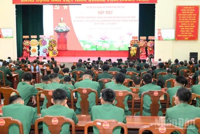 Quang cảnh buổi họp mặt.