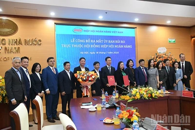 Ra mắt Ủy ban Rủi ro. (Ảnh: NGUYỄN DƯƠNG)