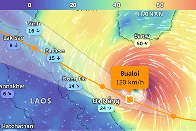 Vị trí bão số 10 lúc 8 giờ 15 phút ngày 28/9. Ảnh: Zoom Earth.