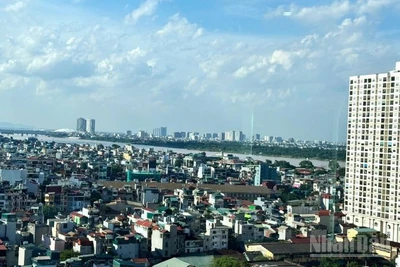 Sửa quy định về ghi nợ tiền sử dụng đất khi cấp Giấy chứng nhận quyền sử dụng đất, quyền sở hữu tài sản gắn liền với đất. (Ảnh: HNV)