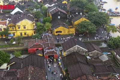 [Video] Di tích Hội An hư hại sau các đợt lũ cuối năm