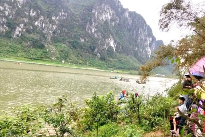 Hiện trường vụ chìm thuyền gây hậu quả đặc biệt nghiêm trọng (Ảnh: CTV)