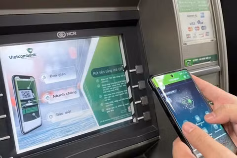 Nhiều ngân hàng đã triển khai các giải pháp xác thực sinh trắc học như: khuôn mặt, vân tay, giọng nói... để tăng cường bảo mật.