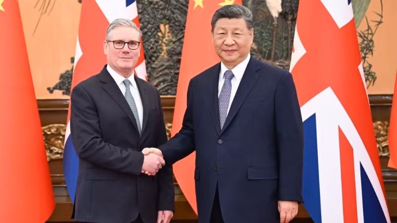 Chủ tịch Trung Quốc Tập Cận Bình hội kiến Thủ tướng Anh Keir Starmer. (Ảnh: Tân Hoa xã)