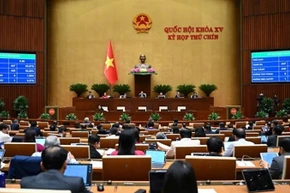 Quốc hội thông qua Luật sửa đổi, bổ sung một số điều của Luật Mặt trận Tổ quốc Việt Nam, Luật Công đoàn, Luật Thanh niên và Luật Thực hiện dân chủ ở cơ sở. (Ảnh: DUY LINH)