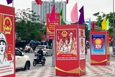 Cụm pano tuyên truyền về bầu cử tại phường Gia Viên (Hải Phòng).