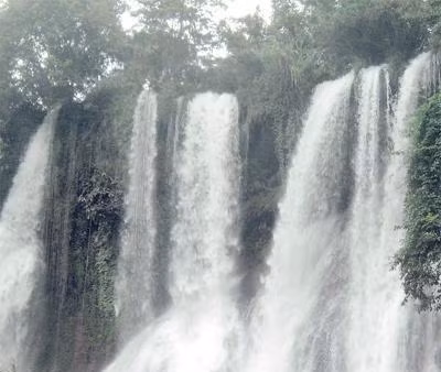 Một Dải Yếm ngang trời Tây Bắc