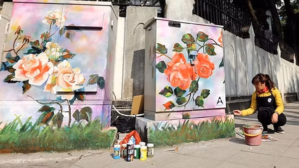 Những trạm biến áp tại Thủ đô đang được khoác lên một diện mạo mới.