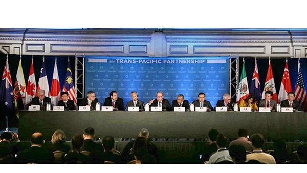 Giờ khắc lịch sử khi lãnh đạo 12 nước kết thúc đàm phán TPP tại thành phố Atlanta - Mỹ. Ảnh: AFP