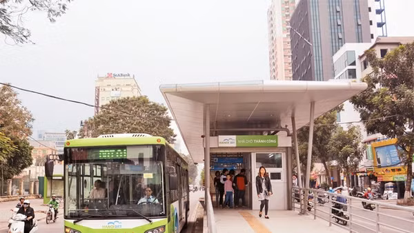 Từ khi đưa vào hoạt động, tuyến BRT01 đã vận chuyển hơn 665 nghìn lượt hành khách. Ảnh: DUY LINH