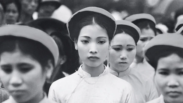 Một thoáng Chiêu Quân (Tại đám rước hội đền Đô, Bắc Ninh - 1993).