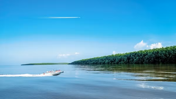 Mũi Ðất Xanh.  Ảnh: Trương Hoàng Thêm