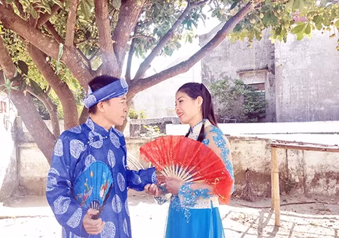 “Của tin còn một chút này...”