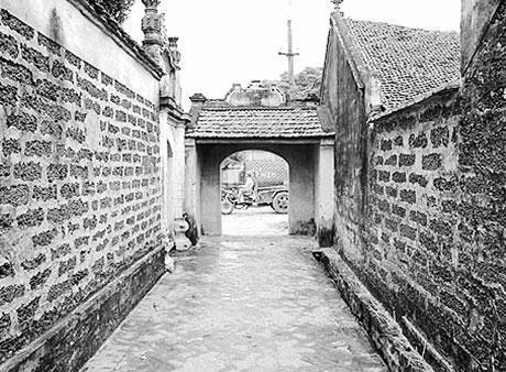 Những nét truyền thống của làng quê rất cần được lưu giữ.