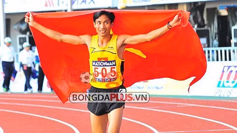 Vẫn bằng chiến thuật núp gió đầy sáng tạo, Nguyễn Văn Lai lại làm nên lịch sử cho Điền kinh Việt Nam. (Ảnh: bongdaplus)