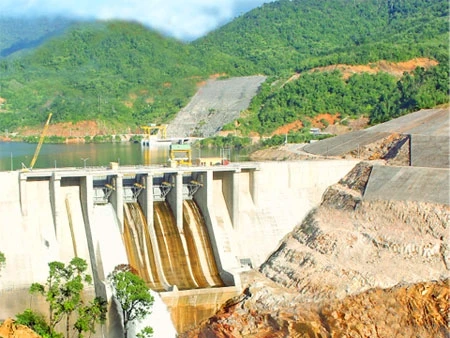 Thủy điện Hủa Na (thượng nguồn sông Chu, xã Đồng Văn, huyện Quế Phong, Nghệ An) ẢNH: Công ty CP Thủy điện Hủa Na