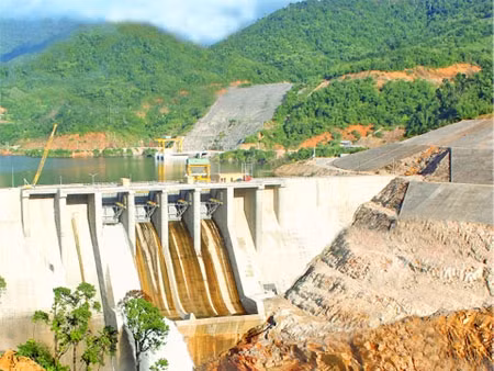 Thủy điện Hủa Na (thượng nguồn sông Chu, xã Đồng Văn, huyện Quế Phong, Nghệ An) ẢNH: Công ty CP Thủy điện Hủa Na