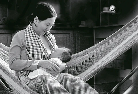 Hát ru trong ngôi nhà Nam Bộ