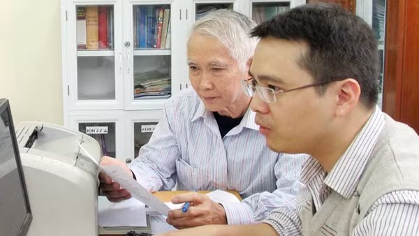 Hướng dẫn nộp hồ sơ trực tuyến tại “khu dân cư điện tử” phường Hạ Đình, quận Thanh Xuân (Hà Nội).