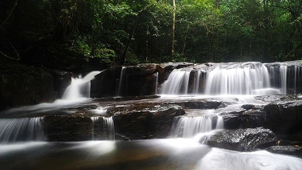 Tới suối Tranh tránh nắng