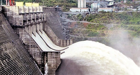 Đập thủy điện Sông Tranh 2.