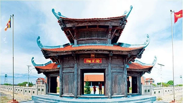 Chùa Song Tử Tây. Ảnh Lê Thao - Bá Ngọc.