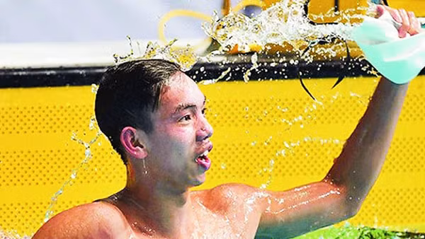 Cổ tích về “rái cá sông Gianh” 