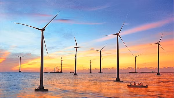 Bình minh trên công trình điện gió Bạc Liêu. Ảnh: Thanh Toàn